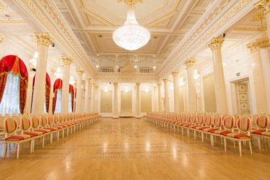 Kazan, Rusya Federasyonu - 16 Ocak 2017, City Hall - lüks ve güzel turistik yer - altın balo salonu