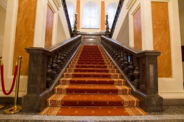Kazan, Rusya Federasyonu - 16 Ocak 2017, City Hall - lüks ve güzel turistik yer - merdiven girişinde