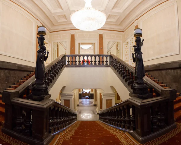 Kazan, Rusya Federasyonu - 16 Ocak 2017, City Hall - lüks ve güzel turistik yer - merdiven
