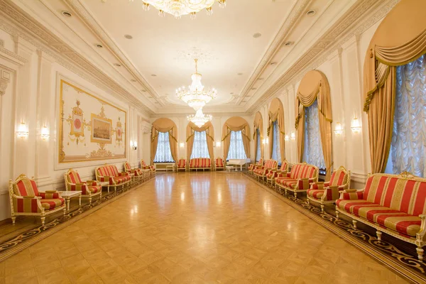 俄罗斯喀山-2017 年 1 月 16 日，市政厅-豪华和美丽的旅游地方-古董内政 — 图库照片