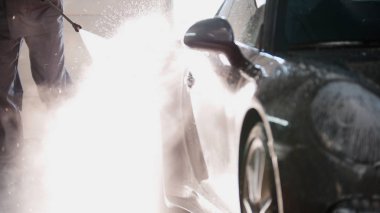 Araba servisi tamirci su hortumları, arka aydınlatma tarafından Suds spor araba yıkama