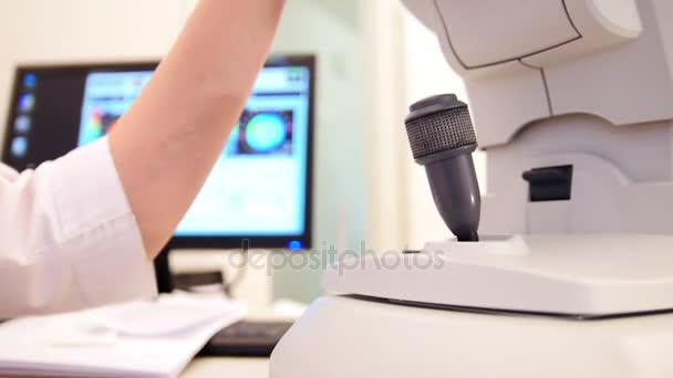 Optometrist equipment joystick - generic eye scanner machine, slider — Stock Video