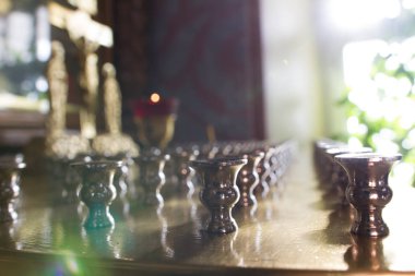 Mumluk Ortodoks Kilisesi görünümünü kadar güneşli gün içinde Christian Church - kapatın