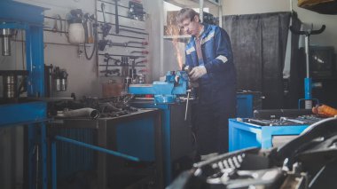 Araba oto Atölyesi - metal inşaat - sparks, Daire Testere Bileme