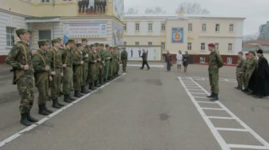 Kazan - Rusya, 22 Nisan 2014: askeri Öğrenciler talimat Kazan Suvorov askeri okul - öğrenci