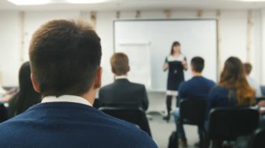 De-shot iş seminer - konferans, performans odaklı