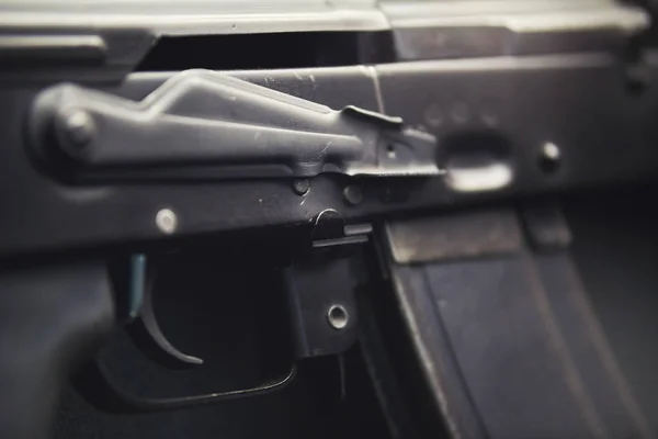 Espingardas de assalto Kalashnikov - vista de perto — Fotografia de Stock