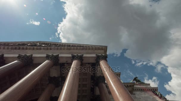 Catedral de San Isaacs 1818 año de fundación columnata, San Petersburgo, lapso de tiempo — Vídeos de Stock