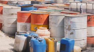 Varil ile harcanan petrol ürünleri standı