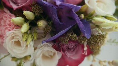 Çiçeklerdeki alyanslar