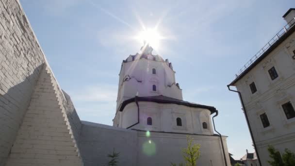 Sviyazhsk, Ταταρστάν, Ρωσία, 19 Ιουλίου 2017, η εκκλησία της Κοίμησης της Θεοτόκου, Μονή του αντικειμένου υπό την προστασία της Unesco — Αρχείο Βίντεο