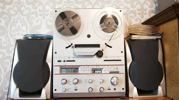 Vintage soiviet reel-to-reel μαγνητόφωνο - mucic — Αρχείο Βίντεο