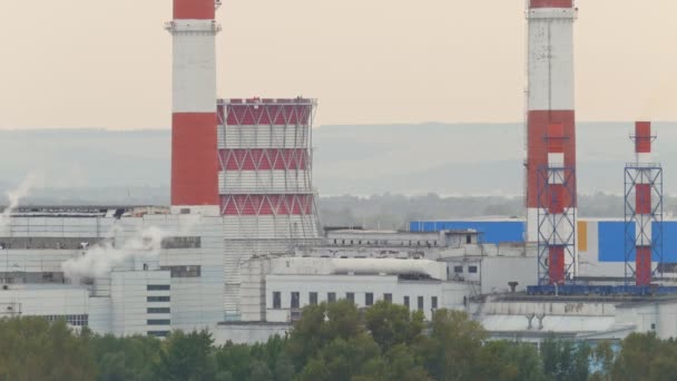 Θερμοηλεκτρικού σταθμού - αγωγού και ατμών — Αρχείο Βίντεο