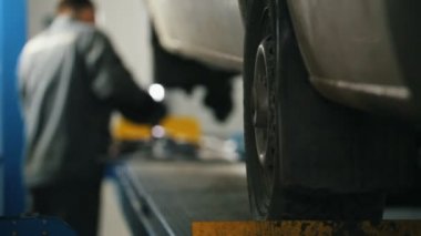 Atölye araba tamir servisi - yakınsama çöküşü - süreç işçi