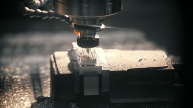 Torna keser, keskinleştirir ve metal detay işleme, metal parçalar, Ayrıntılar içinde kesme kıvırcık cips kaldırır