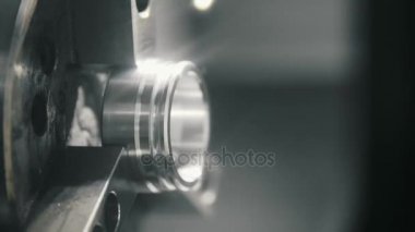Torna metal parçalarından işleme sonra değiştirme