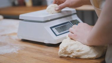 Pişirme için hamur ağırlığında Baker