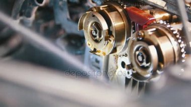 Yıkama ve Temizleme araba motoru, su basıncı, revizyon, otomobilin iç yapısı