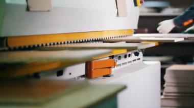 Ahşap mobilya parçaları ve fabrika tedavisinde
