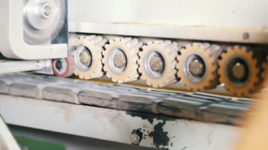 Ahşap mobilya fabrikası panellerinde hazırlanması