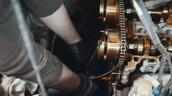 Makinist temizler ve araba motor parçaları mendil