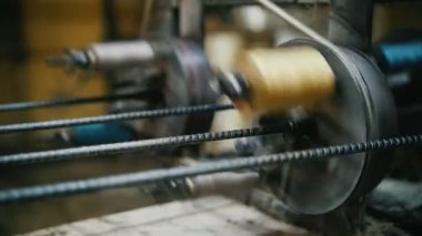 Eski cam elyaf takviye üretmek için döndürülmüş mekanizması çizik