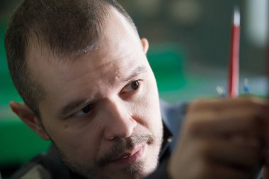 Vidalama ve test etme donanımları sigorta kutusuna elektrikçi Oluşturucusu mühendisi