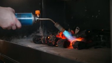 Kömür Gaz brülörlü yavaş hareket kullanarak Barbekü fırında çıra