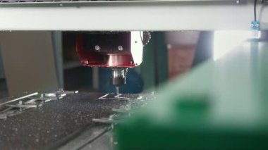 Cnc freze veya sondaj makinesi - çekim kaymak