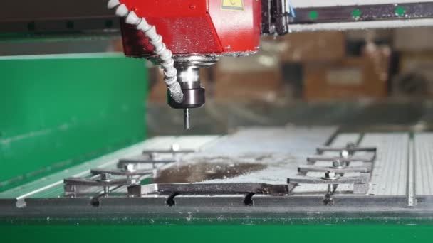 CNC freze veya sondaj makinesi — Stok video