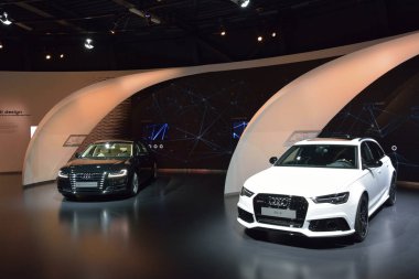 Audi Rs6 ve A8l W12 arabalar