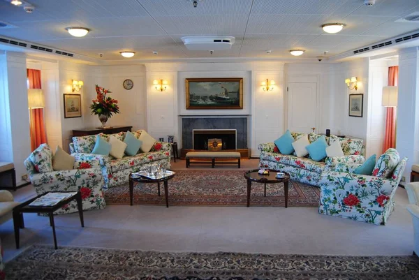 Royal Yacht Britannia, misafir odası.