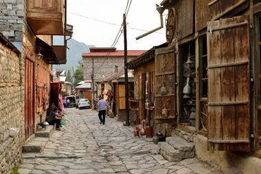 Hüseynov street, Lahic dağlık Köyü Azerbaycan'ın ana caddesi