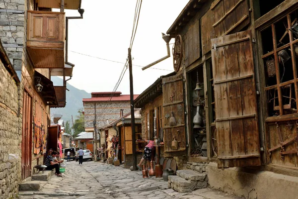 Hüseynov street, Lahic dağlık Köyü Azerbaycan'ın ana caddesi