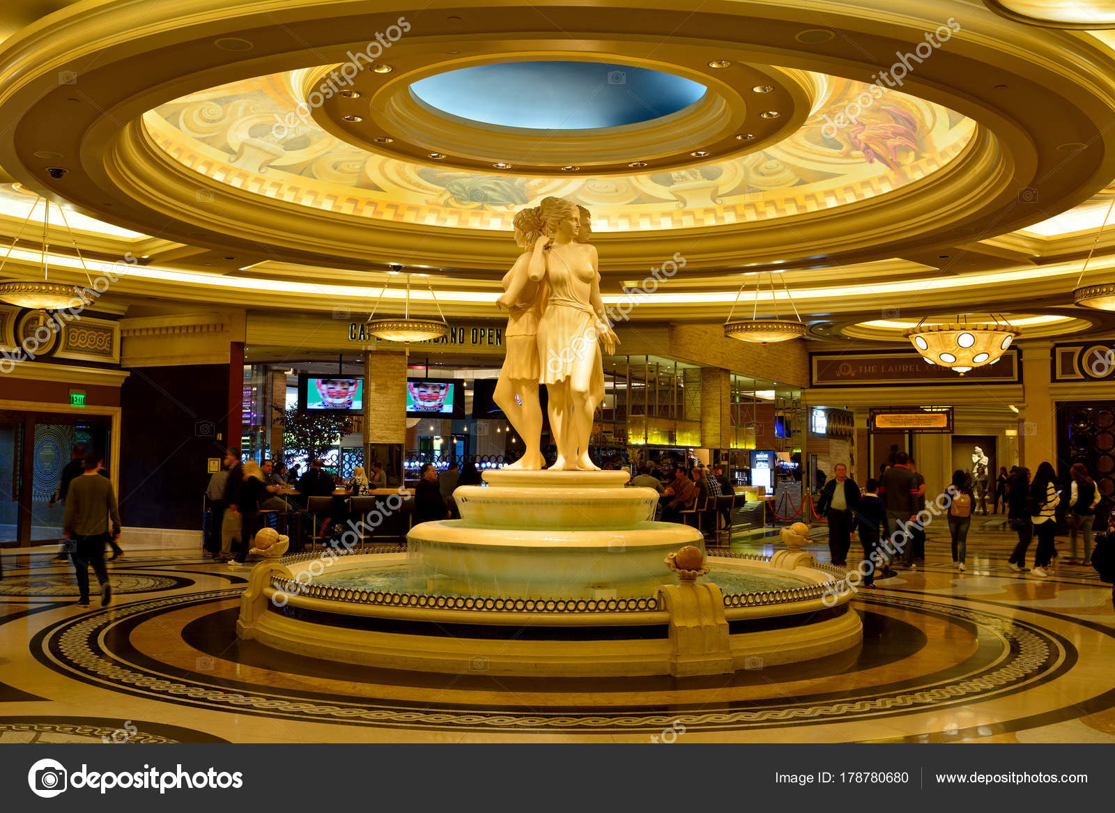 Lobby of Caesars Palace casino hotel in Las Vegas – Stock Editorial Photo ©  alizadastudios #178780680