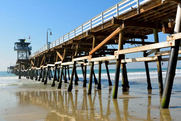 Hölzerne pier in san clemente, ca. — Stockfoto