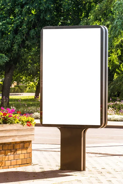Kadar alay et. Boş billboard açık havada, açık hava reklam, kentin genel bilgi yönetim kurulu.
