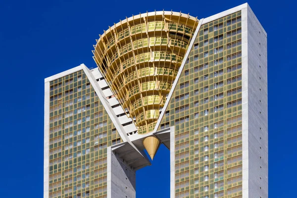 Benidorm, España, 16 de febrero de 2018: Intempo edificio de rascacielos más alto de Benidorm, España . — Foto de Stock