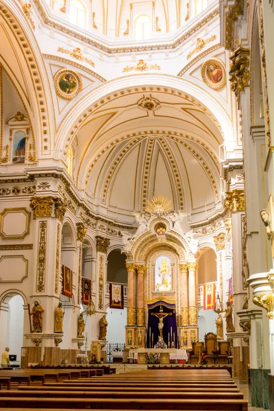 Altea, Spanyolország - március 9 2018: belső of Our Lady László templom Altea, tartomány, Alicante, Spanyolország. — Stock Fotó