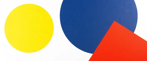 Αφηρημένο χρωματιστό χαρτί υφή banner φόντο. Γεωμετρικά σχήματα και γραμμές σε μπλε, κόκκινο, κίτρινο, navy χρώματα σε λευκό φόντο — Φωτογραφία Αρχείου