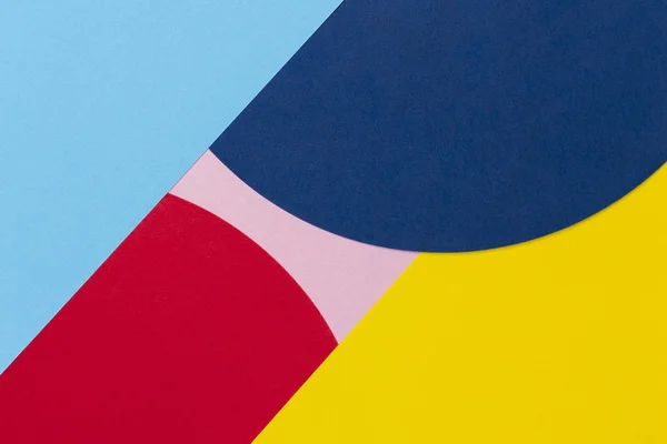 Textura fondo de papeles de moda en estilo de geometría memphis. Amarillo, azul, azul claro, rojo y rosa pastel . — Foto de Stock