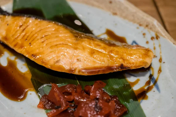 Filete de salmón con salsa teriyaki — Foto de Stock