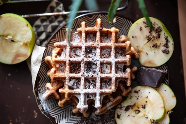 Belga Gofres Franceses Para Desayuno Servir Postre Con Chocolate Azúcar — Foto de Stock