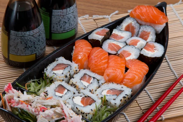 Giappone barca cibo Foto Stock Royalty Free