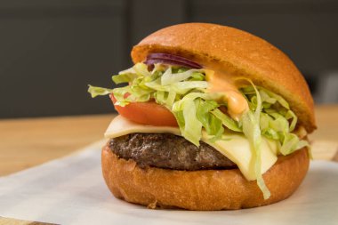 Burger aperatif holding