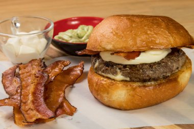 Burger aperatif holding