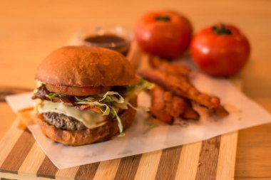 Burger aperatif holding