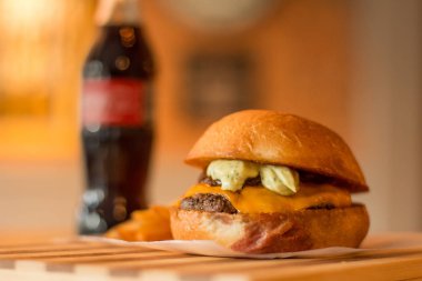 hamburguer esnaf tablo ahşap