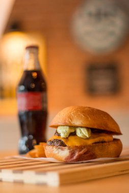 hamburguer esnaf tablo ahşap