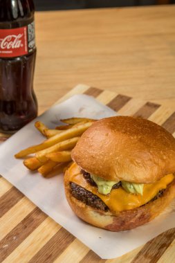 hamburguer esnaf tablo ahşap